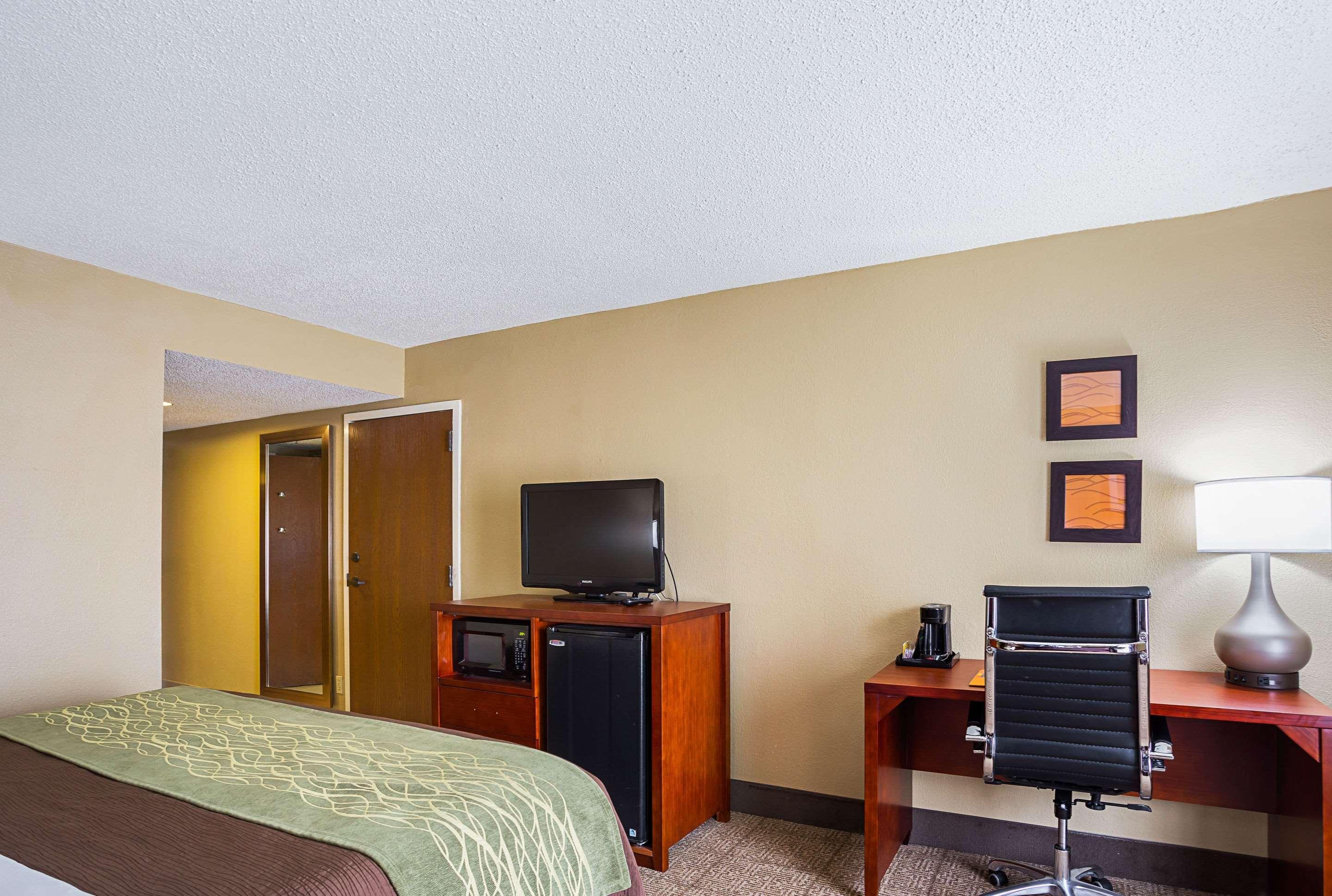 Comfort Inn University Area Батон-Руж Экстерьер фото